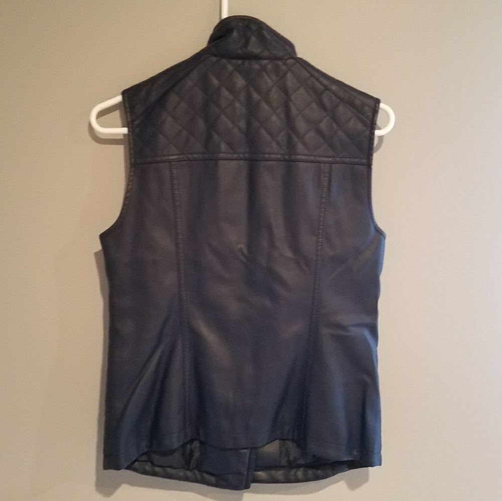Moto Faux Leather Vest - Picture 4 of 6